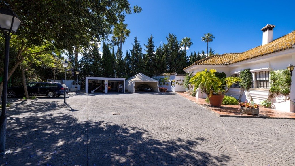 Willa w Jerez de la Frontera, Cadiz, Hiszpania 4 sypialnie, 350 mkw. nr 99633