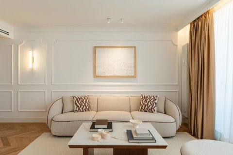 Продажа пентхауса в Мадрид, Испания 2 спальни, 126м2 №155960 - фото 15