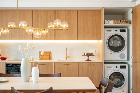 Takvåning till salu i Madrid, Spanien 2 sovrum, 126 kvm. Nr. 155960 - foto 4