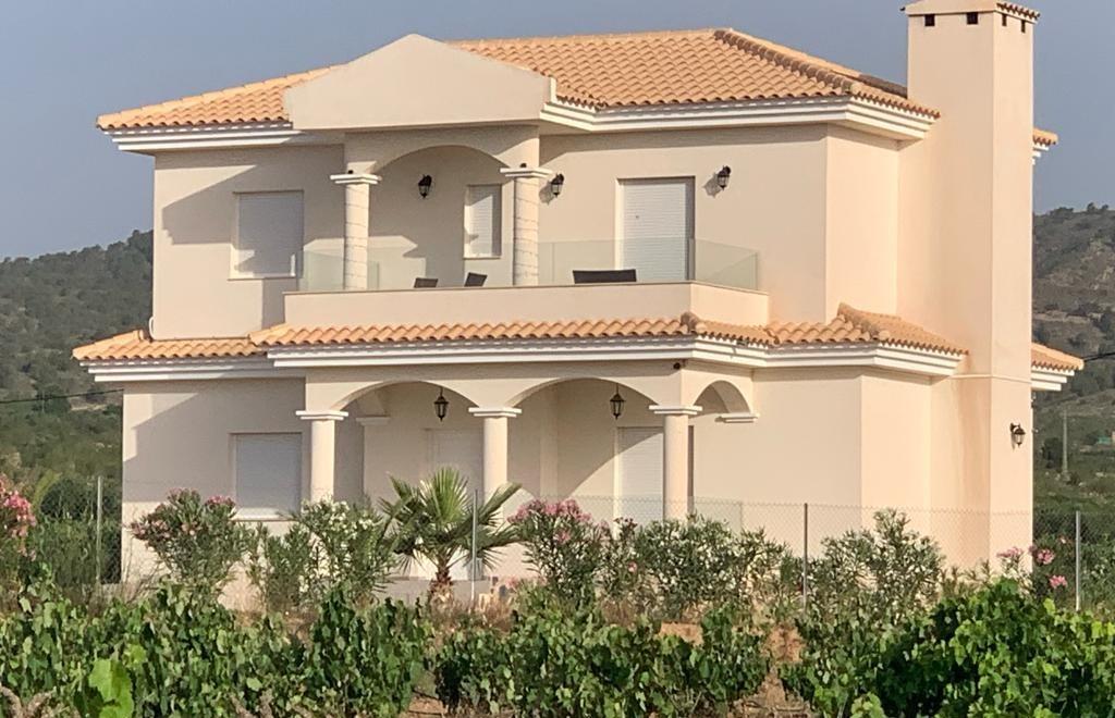 Huvila Pinoso, Alicante, Espanja 4 makuuhuonetta, 150 m2 No. 103424