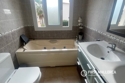 Villa för uthyrning i Cala Pi, Mallorca, Spanien 4 sovrum, 160 kvm. Nr. 167507 - foto 11
