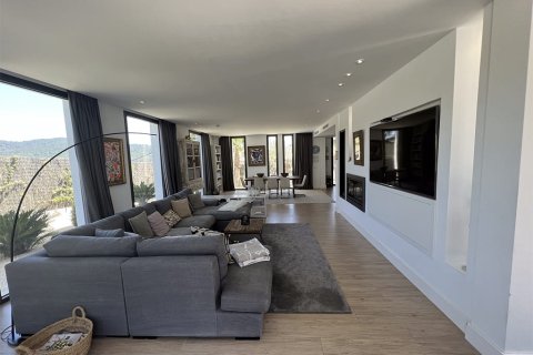 Villa for sale in Es Capdella, Mallorca, Spain 4 bedrooms, 340 sq.m. No. 147995 - photo 20