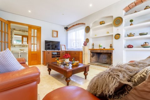 House for sale in Cambrils, Tarragona, Spain 4 bedrooms, 377 sq.m. No. 158930 - photo 6