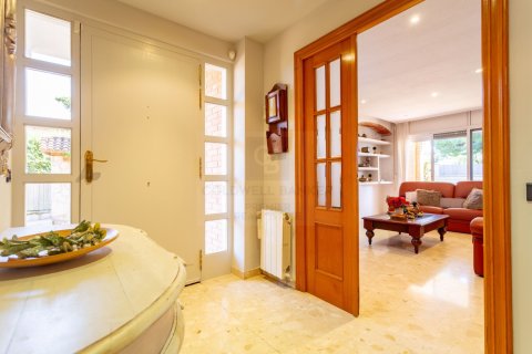 House for sale in Cambrils, Tarragona, Spain 4 bedrooms, 377 sq.m. No. 158930 - photo 20