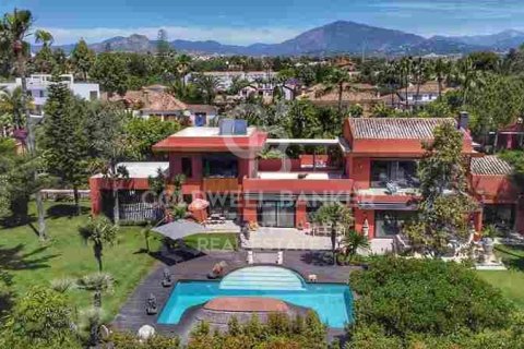 Villa in Marbella, Malaga, Spain 4 bedrooms, 597 sq.m. No. 158932