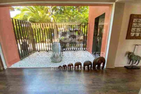 Willa w Marbella, Malaga, Hiszpania 4 sypialnie, 597 mkw. nr 158932 – zdjęcie 24