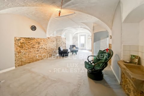 House for sale in Vilajuiga, Girona, Spain 4 bedrooms,  No. 158929 - photo 15