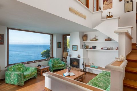 House for sale in Begur, Girona, Spain 6 bedrooms, 251 sq.m. No. 167729 - photo 15