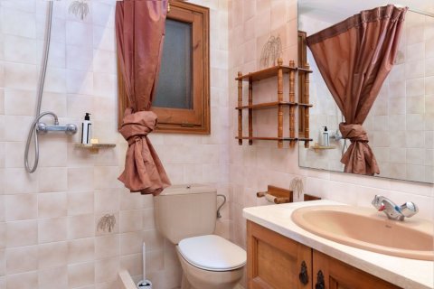 House for sale in Begur, Girona, Spain 6 bedrooms, 251 sq.m. No. 167729 - photo 11