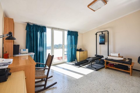 House for sale in Esplugues de Llobregat, Barcelona, Spain 3 bedrooms, 379 sq.m. No. 167732 - photo 24
