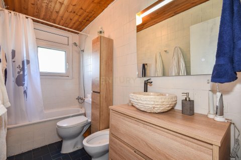 House for sale in Esplugues de Llobregat, Barcelona, Spain 3 bedrooms, 379 sq.m. No. 167732 - photo 23