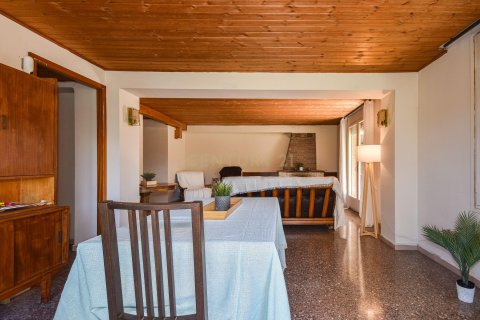 House for sale in Esplugues de Llobregat, Barcelona, Spain 3 bedrooms, 379 sq.m. No. 167732 - photo 11