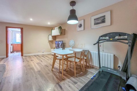 Apartamento en venta en Mataró, Barcelona, España 2 dormitorios, 130 m2 No. 167734 - foto 4