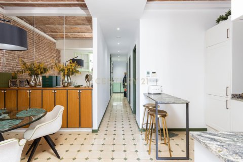 Apartamento en venta en Barcelona, España 2 dormitorios, 79 m2 No. 167735 - foto 8