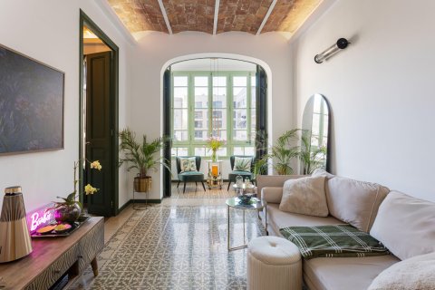 Apartamento en venta en Barcelona, España 2 dormitorios, 79 m2 No. 167735 - foto 2