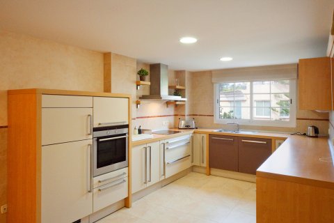 Apartamento en alquiler Santa Ponsa, Mallorca, España 3 dormitorios, 164 m2 No. 137559 - foto 9
