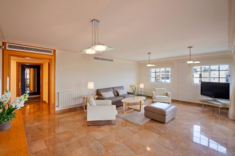 Apartamento en alquiler Santa Ponsa, Mallorca, España 3 dormitorios, 164 m2 No. 137559 - foto 6