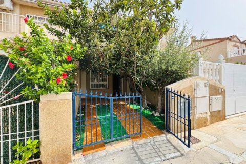 Duplex for sale Torrevieja, Alicante, Spain 3 bedrooms, 85 sq.m. No. 137563 - photo 4