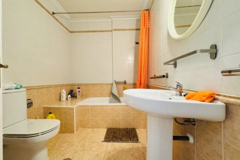 Duplex for sale Torrevieja, Alicante, Spain 3 bedrooms, 85 sq.m. No. 137563 - photo 21