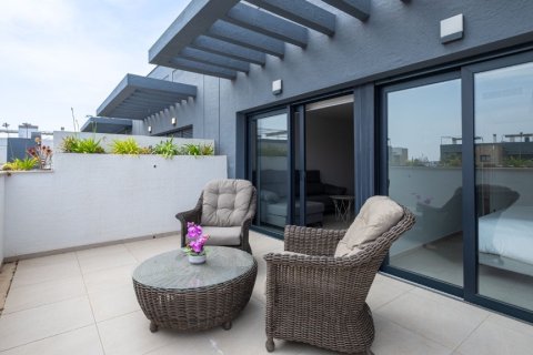 Wohnung zum Verkauf in Alicante, Spanien 2 Schlafzimmer,  Nr. 145359 - Foto 1