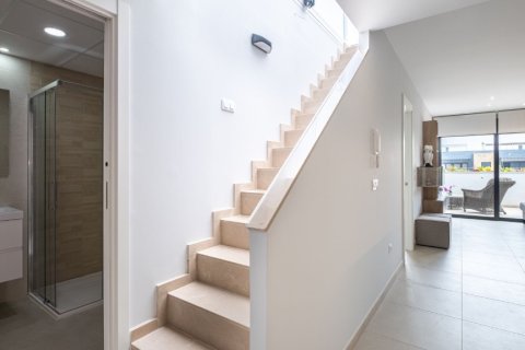 Wohnung zum Verkauf in Alicante, Spanien 2 Schlafzimmer,  Nr. 145359 - Foto 3