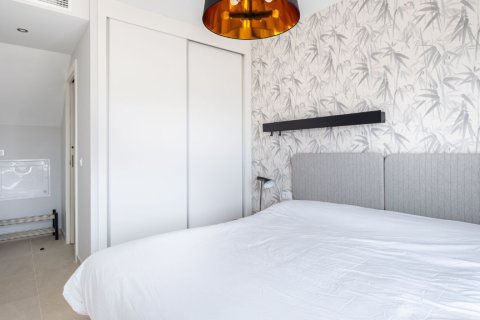 Wohnung zum Verkauf in Alicante, Spanien 2 Schlafzimmer,  Nr. 145359 - Foto 13