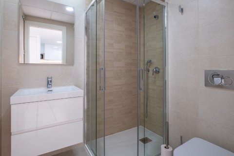 Wohnung zum Verkauf in Alicante, Spanien 2 Schlafzimmer,  Nr. 145359 - Foto 17