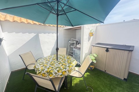 Radhus till salu i Alicante, Spanien 3 sovrum, 80 kvm. Nr. 145354 - foto 6