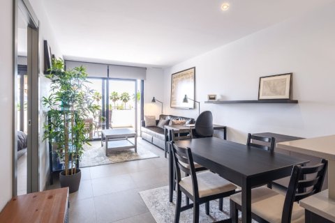 Продажа квартиры в Аликанте, Испания 2 спальни, 87м2 №145358 - фото 3