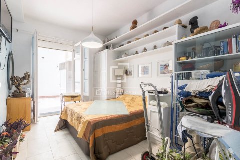 Apartment for sale in Barcelona, Spain 4 bedrooms, 133 sq.m. No. 167987 - photo 20