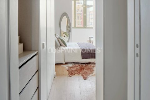 Lägenhet till salu i Barcelona, Spanien 2 sovrum, 94 kvm. Nr. 167990 - foto 9
