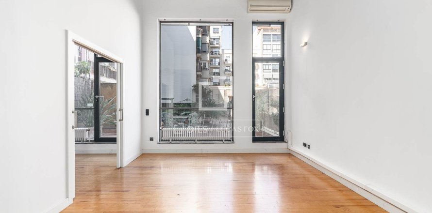 Wohnung in Barcelona, Spanien 3 Schlafzimmer, 149 m2 Nr. 167988