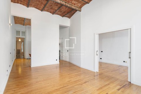 Apartment for sale in Barcelona, Spain 3 bedrooms, 148 sq.m. No. 167988 - photo 25