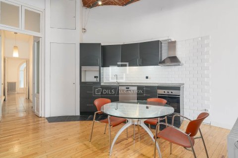 Apartment for sale in Barcelona, Spain 3 bedrooms, 148 sq.m. No. 167988 - photo 20