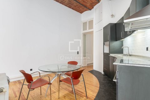 Apartment for sale in Barcelona, Spain 3 bedrooms, 148 sq.m. No. 167988 - photo 21