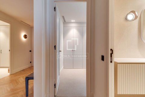 Penthouse à vendre à Barcelona, Espagne, 5 chambres, 320 m2 No. 167989 - photo 27