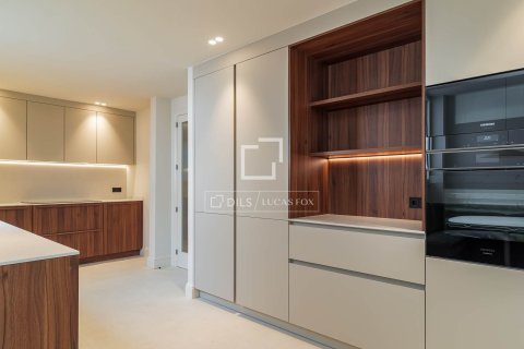Penthouse à vendre à Barcelona, Espagne, 5 chambres, 320 m2 No. 167989 - photo 14