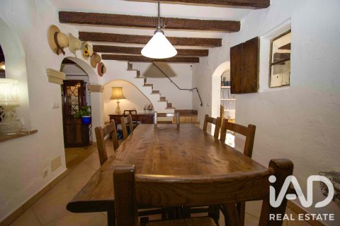 Villa till salu i Pollenca, Mallorca, Spanien 3 sovrum, 144 kvm. Nr. 194325 - foto 4