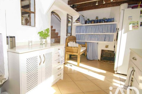 Villa till salu i Pollenca, Mallorca, Spanien 3 sovrum, 144 kvm. Nr. 194325 - foto 11