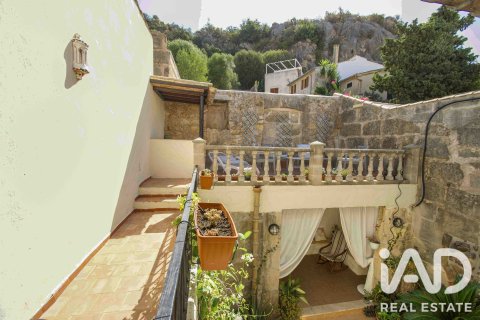 Villa till salu i Pollenca, Mallorca, Spanien 3 sovrum, 144 kvm. Nr. 194325 - foto 20