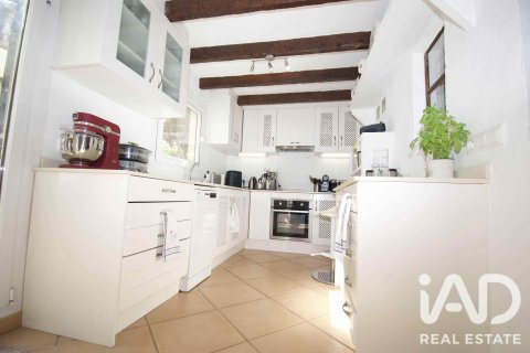 Villa till salu i Pollenca, Mallorca, Spanien 3 sovrum, 144 kvm. Nr. 194325 - foto 7