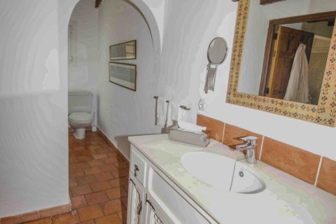 Villa till salu i Pollenca, Mallorca, Spanien 3 sovrum, 144 kvm. Nr. 194325 - foto 22
