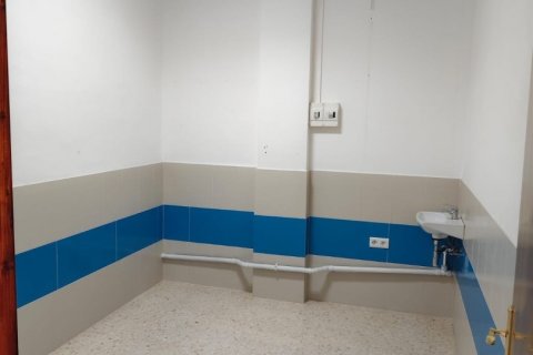 Liikekiinteistö vuokrattavana Ecija, Seville, Espanja, 4 makuuhuonetta, 85 m2 No. 152239 - kuva 4