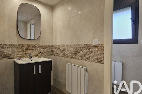 Talo vuokrattavana Sant Pere de Ribes, Barcelona, Espanja, 4 makuuhuonetta, 323 m2 No. 152241 - kuva 3