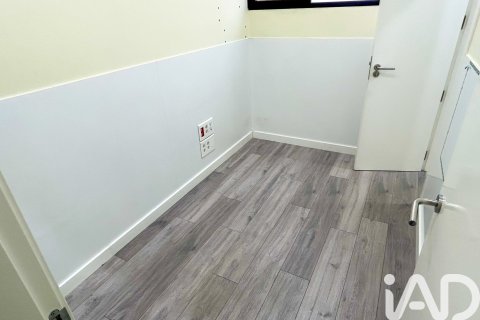 Liikekiinteistö vuokrattavana Madrid, Espanja, 5 makuuhuonetta, 120 m2 No. 152242 - kuva 9