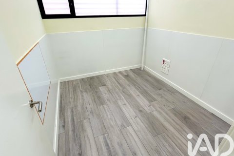 Liikekiinteistö vuokrattavana Madrid, Espanja, 5 makuuhuonetta, 120 m2 No. 152242 - kuva 4