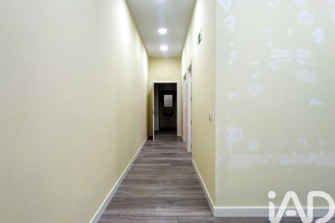 Аренда коммерческой недвижимости в Мадрид, Испания 5 спален, 120м2 №152242 - фото 20