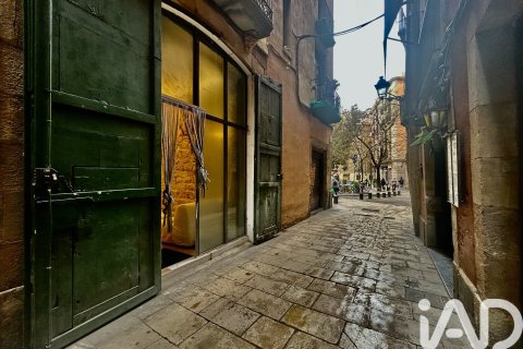 Аренда коммерческой недвижимости в Барселона, Испания 2 спальни, 99м2 №152237 - фото 25