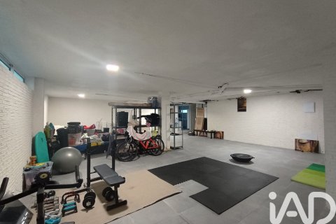 Liikekiinteistö vuokrattavana Segur de Calafell, Tarragona, Espanja , 189 m2 No. 152240 - kuva 2