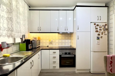 Huoneisto myytävänä Torrevieja, Alicante, Espanja, 4 makuuhuonetta, 65 m2 No. 148410 - kuva 6